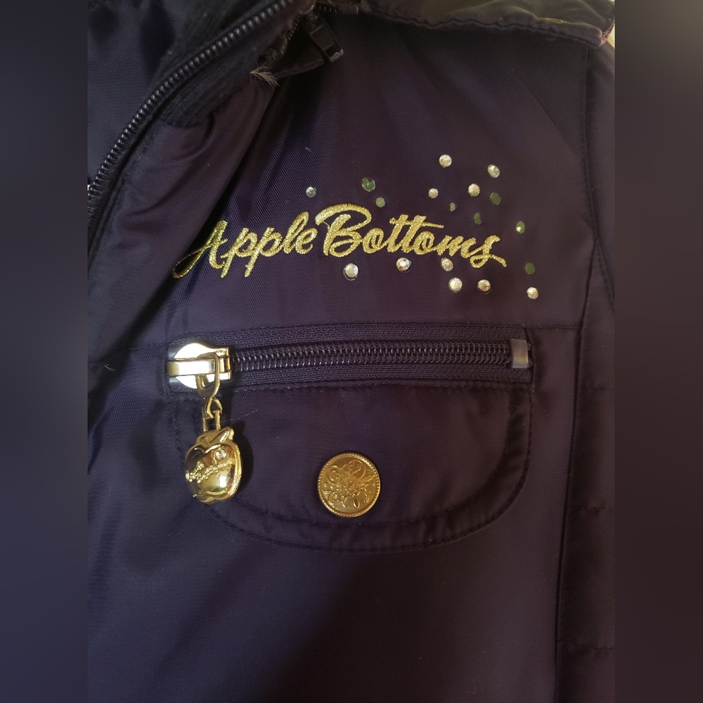 🔥 Apple Bottoms Y2K Bomber Puffer Jacket – Purple w/ Faux Fur & Rhinestones - Picture 3 of 3
